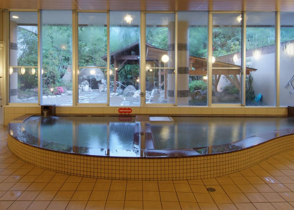 Route Inn Grantia Fukuoka Miyawaka - Wakita Onsen Kültér fotó