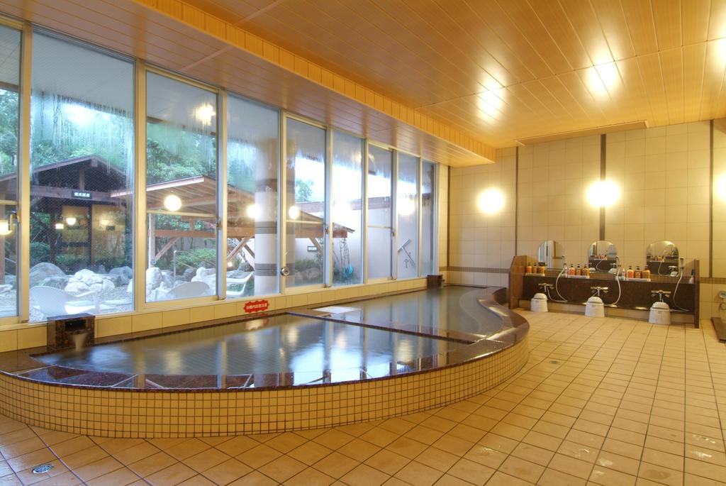 Route Inn Grantia Fukuoka Miyawaka - Wakita Onsen Kültér fotó