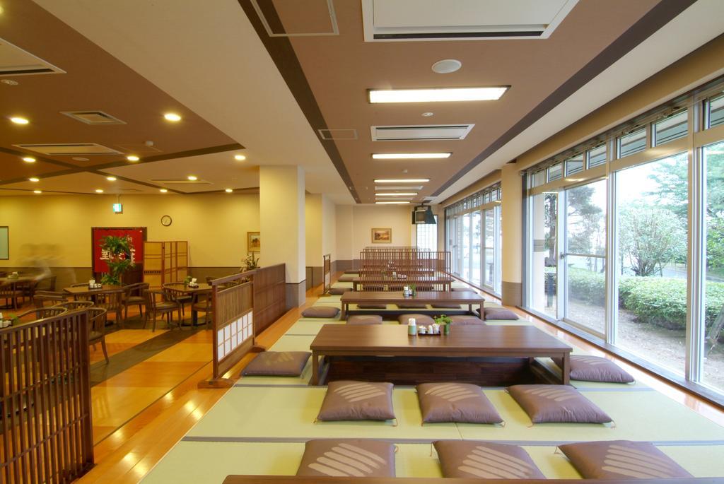 Route Inn Grantia Fukuoka Miyawaka - Wakita Onsen Kültér fotó